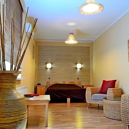 Etoile Hotel Charkov Buitenkant foto