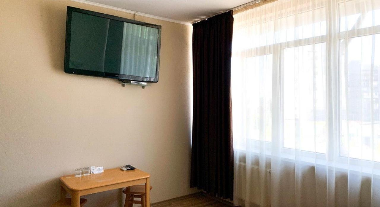 Etoile Hotel Charkov Buitenkant foto